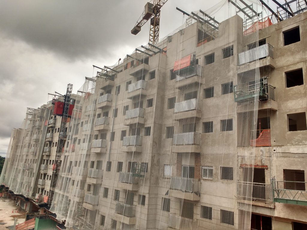 ARBORE ENGENHARIA – Cotia, São Paulo - Andaimes Suspensos Manuais (Balancins) p/ Fachada         e Estruturas Metálicas p/ Tela de Proteção e Tela de Proteção