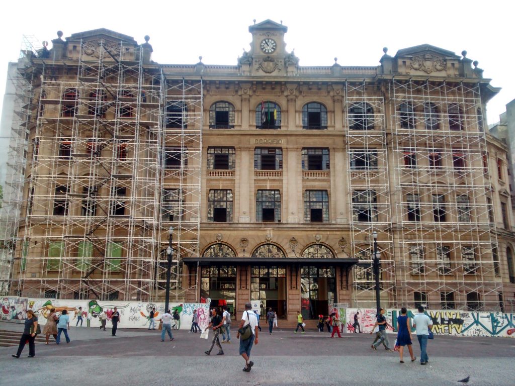 CORREIOS - Praça dos Correios, São Paulo - Andaimes Fachadeiros e Escada de Acesso